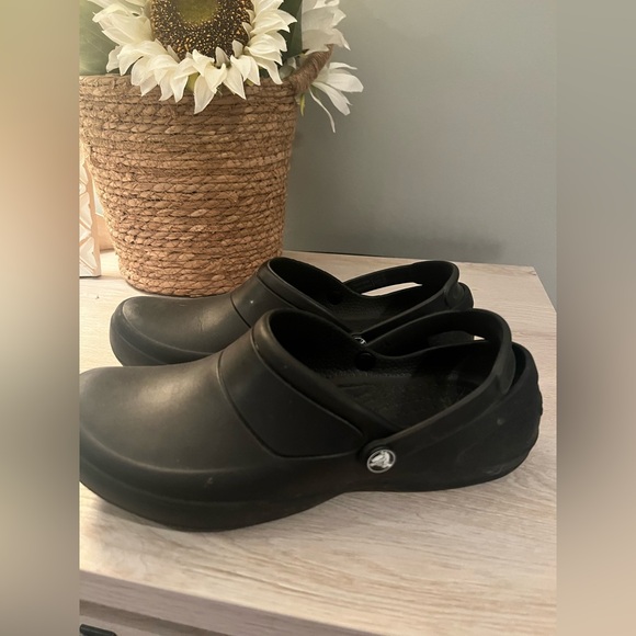 Crocs women’s black clogs size 8 - Picture 1 of 8